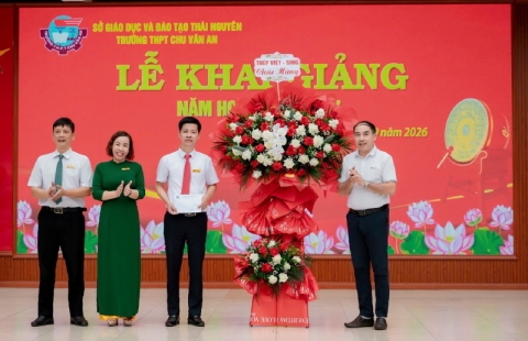 Thép Việt - Sing đồng hành cùng các trường THPT trên địa bàn, tiếp sức cho những ước mơ học tập